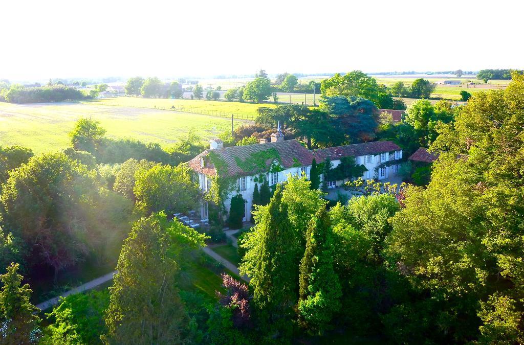 Domaine De Bassibe Bed and Breakfast Ségos Εξωτερικό φωτογραφία