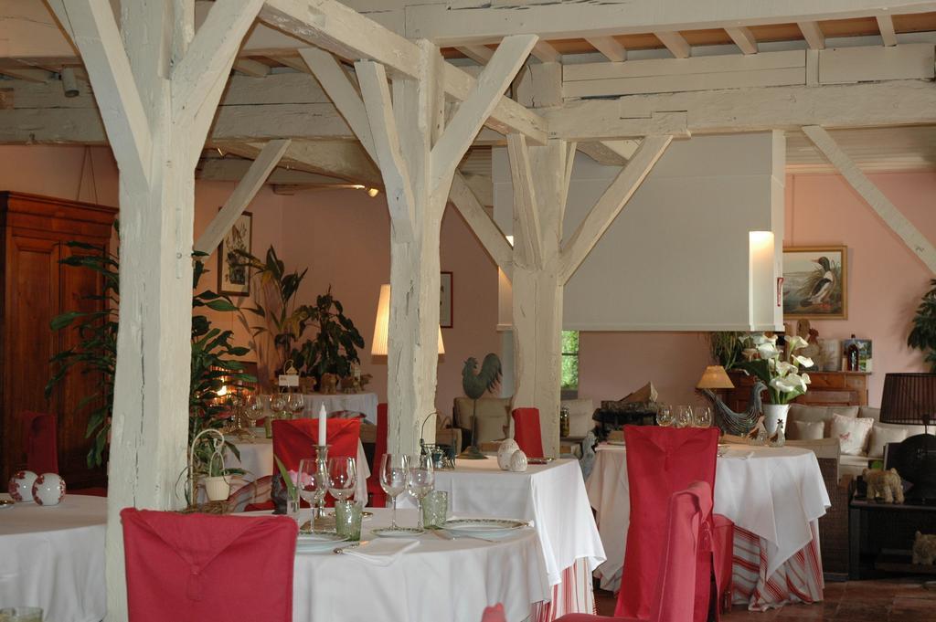 Domaine De Bassibe Bed and Breakfast Ségos Εξωτερικό φωτογραφία